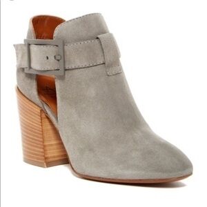 Aquatalia | Freddi Cutout Bootie size 8 ash : grey